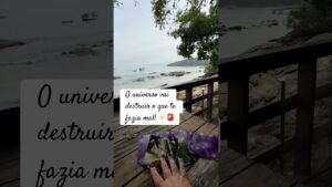Leia mais sobre o artigo O aviso mais URGENTE e forte do Tarot para você! 👁️