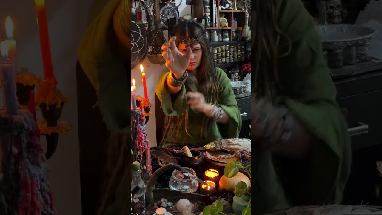 No momento, você está visualizando Spell Caster🪶#spellcaster #tarot #tarotreading#aghori #manikarnikaghat #viral #trending #shortvideo