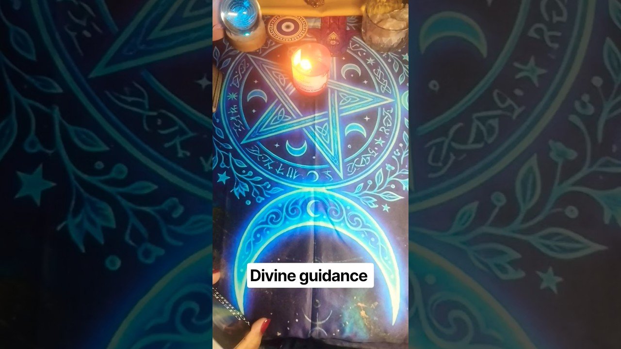 No momento, você está visualizando angel guidance #tarot #whatscomingupinlovelife #twinflamesunion #viral #trending #shortvideo