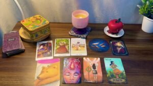 Leia mais sobre o artigo CHỌN 1 TỤ BÀI tarot: PHIÊN BẢN TƯƠNG LAI NHẮN GÌ VỚI BẠN?