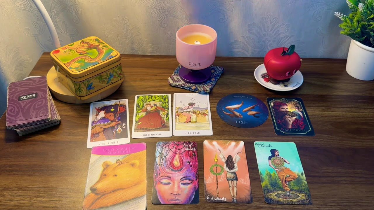 No momento, você está visualizando CHỌN 1 TỤ BÀI tarot: PHIÊN BẢN TƯƠNG LAI NHẮN GÌ VỚI BẠN?
