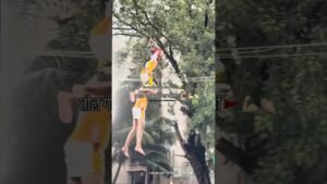 Leia mais sobre o artigo Dahi handi usav 2026 #shorts #ytshorts #trending #tarot #tarpa #dance #aadivasi #viralvideo #2026