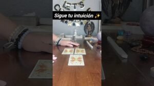 Leia mais sobre o artigo Elige una carta #tarot #tarothoy #tarotinteractivo #tarotintuitivo #escogeunacarta #eligeunacarta