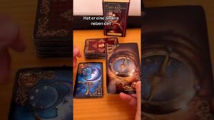 Leia mais sobre o artigo Hat er eine andere neben dir? #tarot #tarotreading