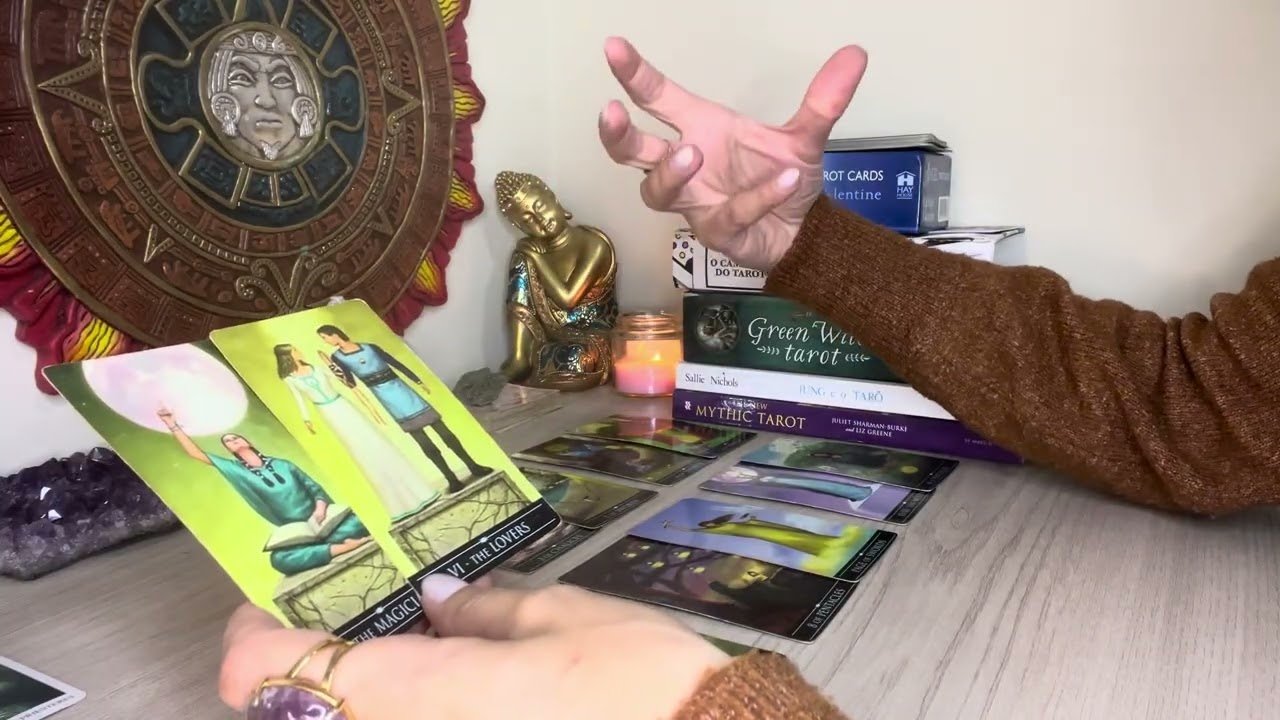 No momento, você está visualizando O que está PENSANDO e SENTINDO por mim hoje? TAROT|Baralho Cigano 🔮💘💭🤔