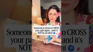 Leia mais sobre o artigo Someone is about to cross your oath again, it’s not by accident #tarot #tarotreading #tarotcards