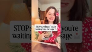 Leia mais sobre o artigo Stop scrolling if you’re waiting for a message #tarot #tarotreading #tarotcards