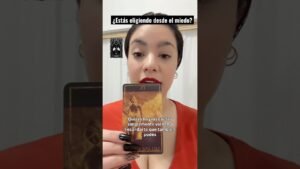 Leia mais sobre o artigo También podes elegirte a vos. #tarot #mensajesdeluniverso