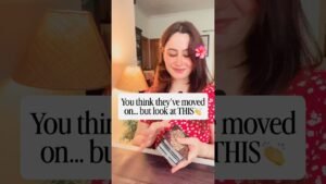 Leia mais sobre o artigo You think they’re moved on but look at this #tarot #tarotreading #tarotcards