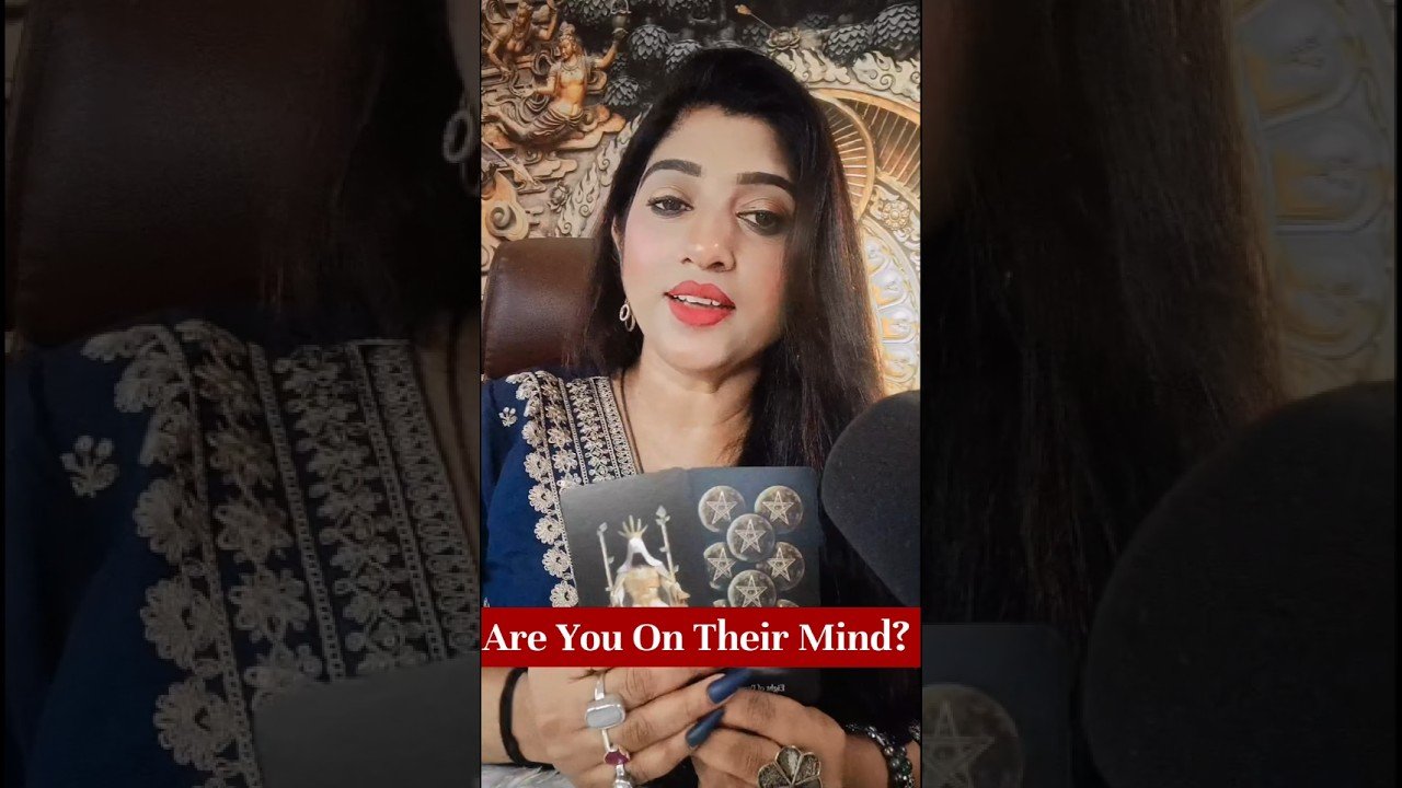 No momento, você está visualizando Are you on their mind? #tarot #shorts