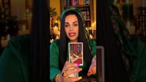 Leia mais sobre o artigo Le está dando donde más le duele￼ #tarot #españa #barcelona #usa #california