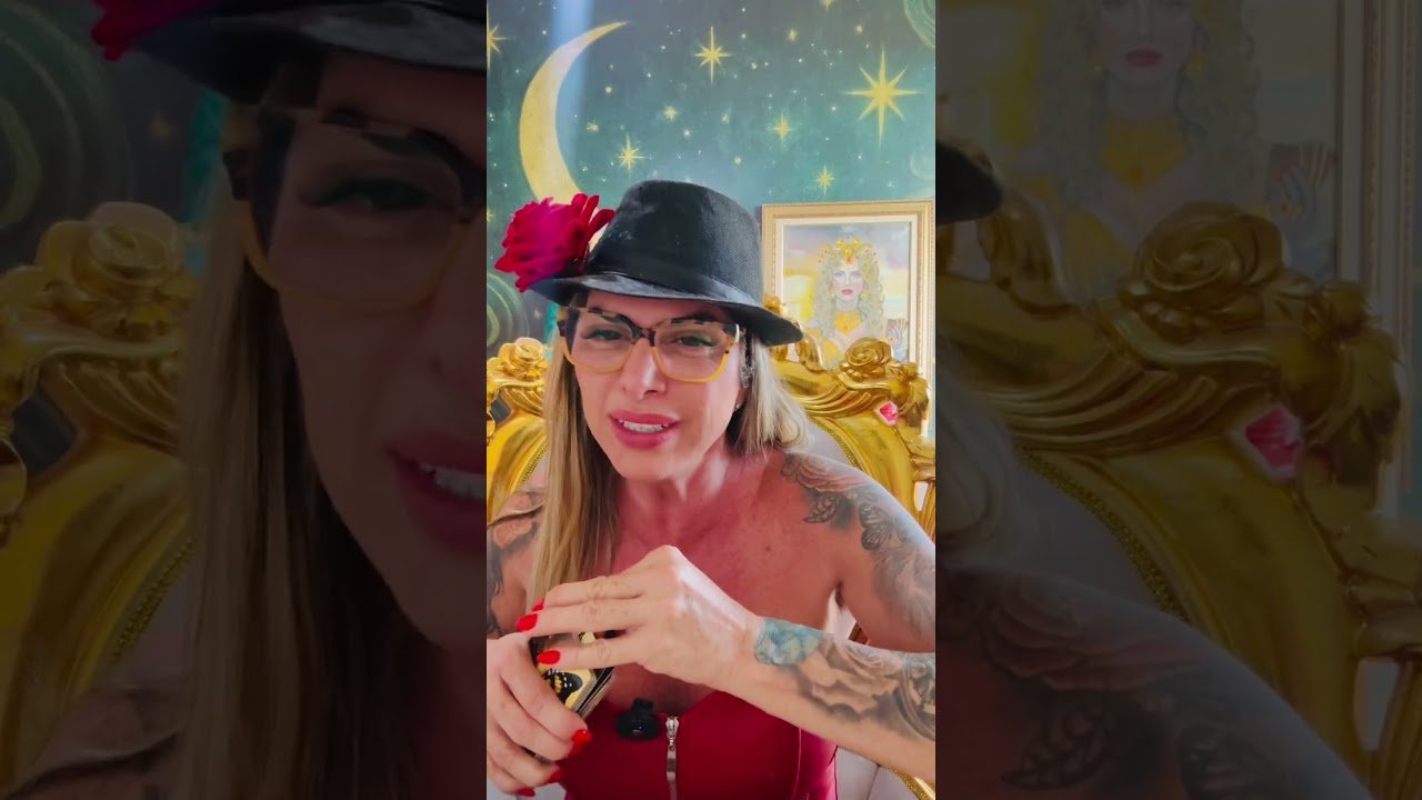 No momento, você está visualizando #mariapadilharainhadas7encruzilhadas #tarot