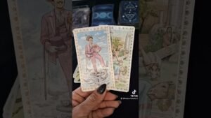 Leia mais sobre o artigo SE LANZA POR TI #tarot #tarotcards #tarotreading #shorts #shortvideo