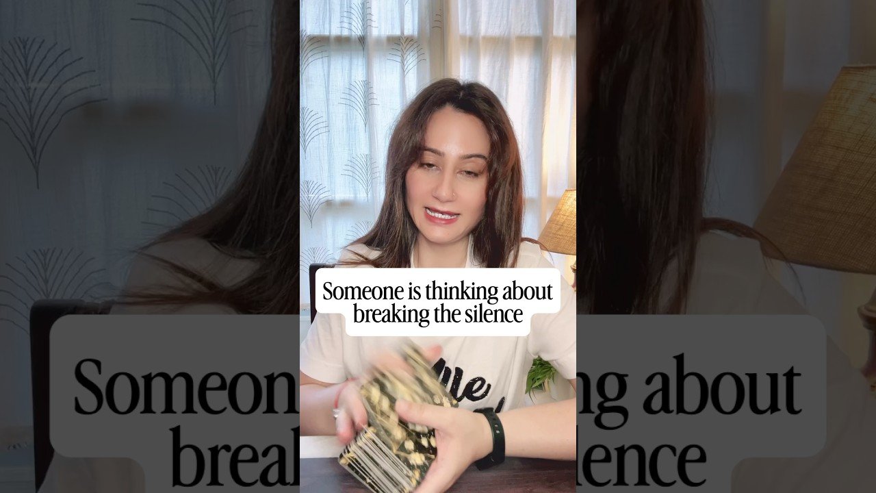 No momento, você está visualizando Someone is thinking about breaking the silence #tarot #tarotreading #tarotcards