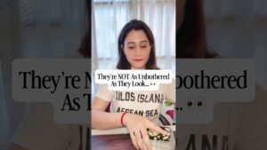 Leia mais sobre o artigo They’re not as unbothered as they look 👀 #tarot #tarotreading #tarotcards