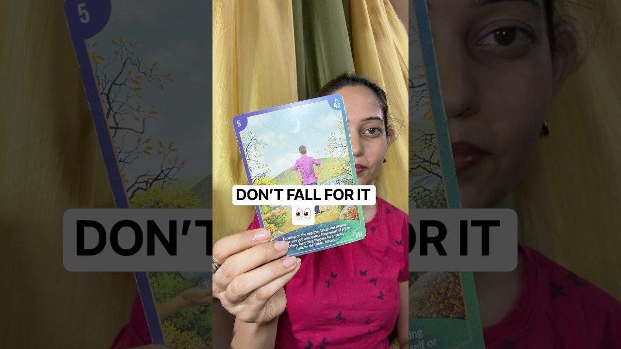 No momento, você está visualizando This Week Something Is Pulling You Back In ……. 😳 #shorts #tarot #tarotreading